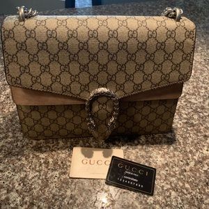 Medium Dionysus GG Supreme Shoulder Bag